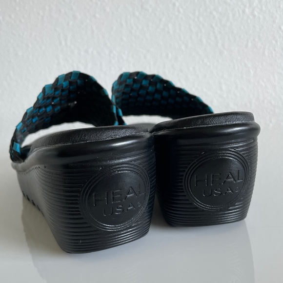 Vintage Checkered Platform Sandals - Picture 3 of 8